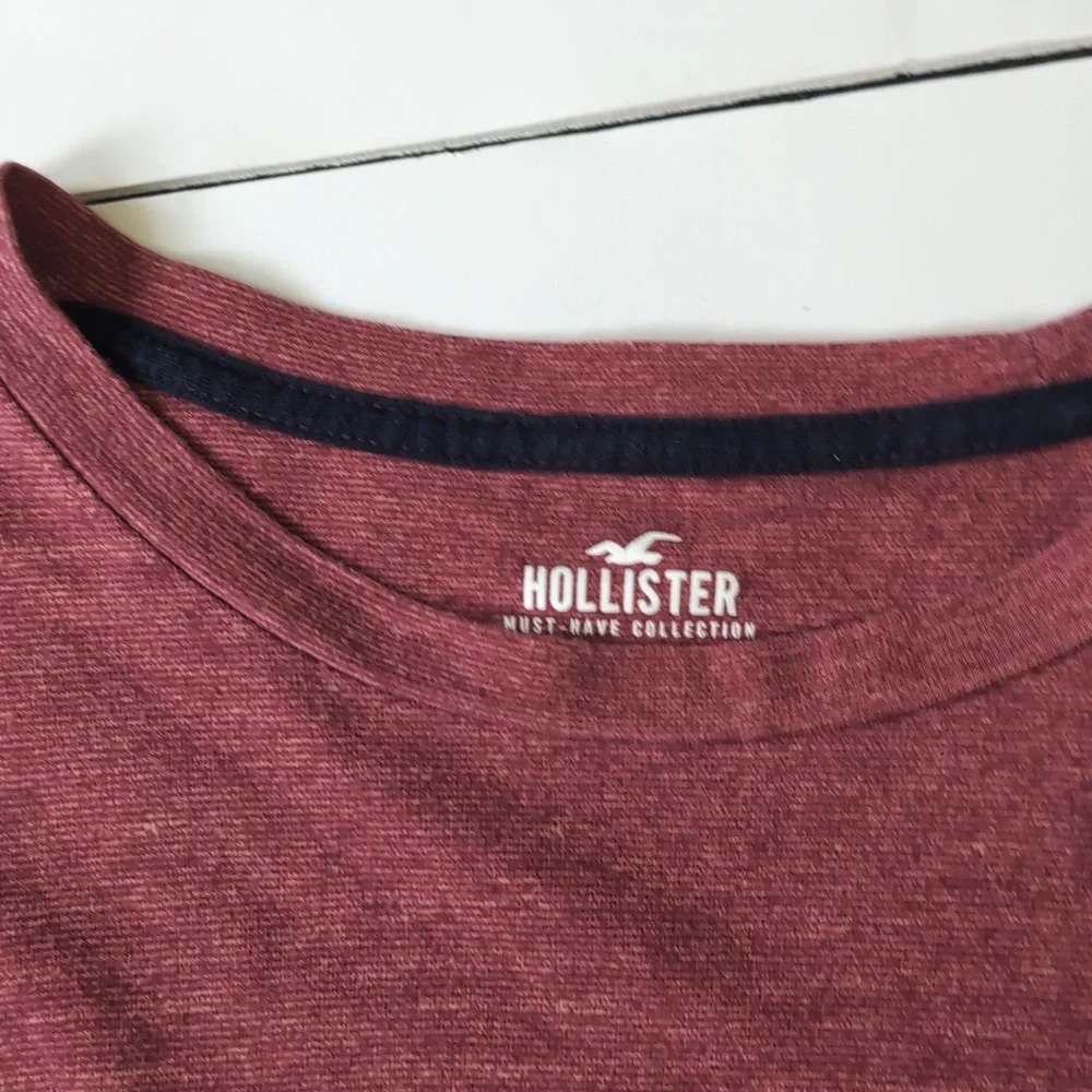 Hollister Men's Like New Long Sleeve - Picture 3 of 5
